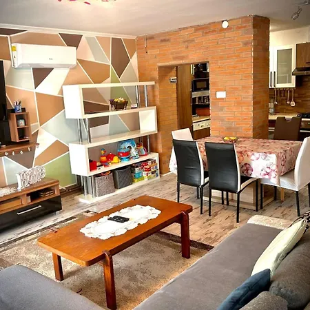 Szofi Vendeghaz 펜션 *