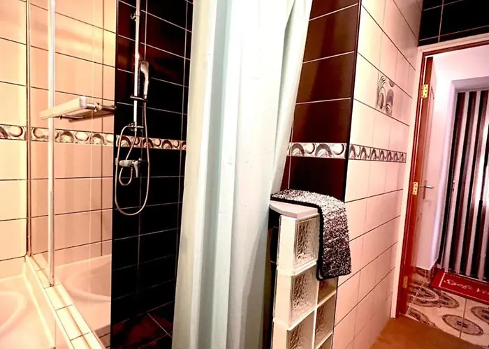 Szofi Vendeghaz בית נופש *